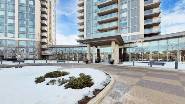 273 SOUTH PARK RD #718, Markham, ON L3T 0B5