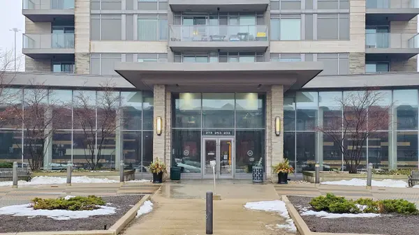 273 SOUTH PARK RD #718, Markham, ON L3T 0B5