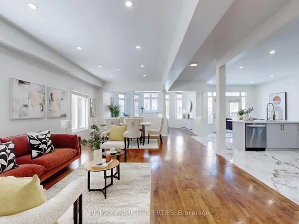 22 Waymount AVE, Richmond Hill, ON L4S 2G5