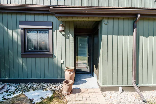 172 Escarpment CRES, Collingwood, ON L9Y 5B4