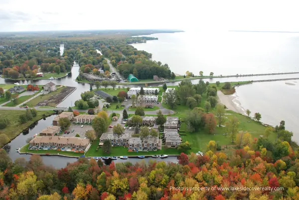 1 Paradise BLVD #Unit 29, Ramara, ON L0K 1B0