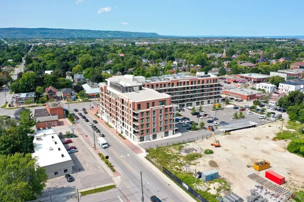 1 Hume ST #410, Collingwood, ON L9Y 0X3