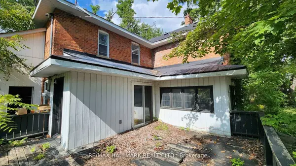 26 Lakeshore RD W, Oro-medonte, ON L0L 2E0