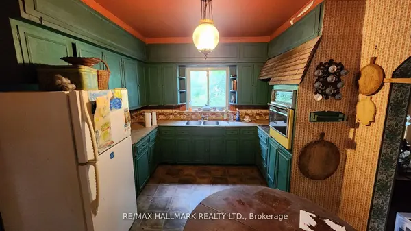 26 Lakeshore RD W, Oro-medonte, ON L0L 2E0