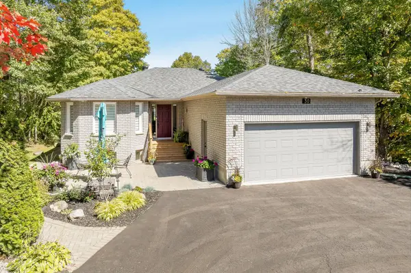 30 Bourgeois Beach RD, Tay, ON L0K 2A0