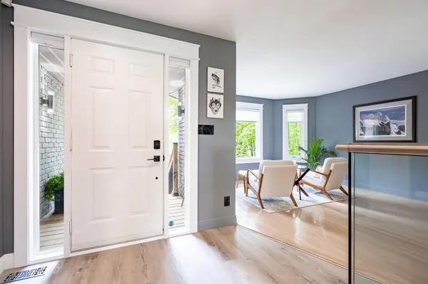 30 Bourgeois Beach RD, Tay, ON L0K 2A0