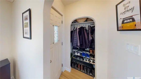 2711 Montreal CRESCENT, Regina, SK S4P 2W4