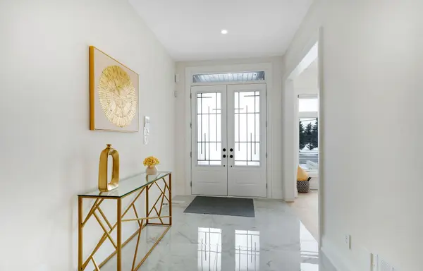 8915 Heritage RD #Upper, Brampton, ON L6Y 0E4