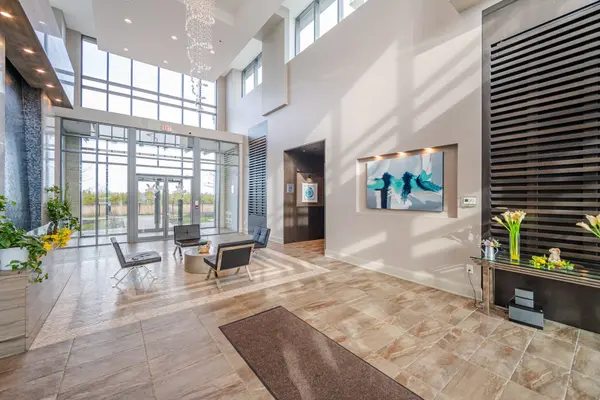 55 Yorkland BLVD #409, Brampton, ON L6P 4K9