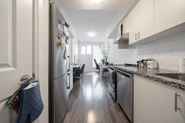 1776A Lawrence AVE W #1, Toronto W04, ON M6L 0A3