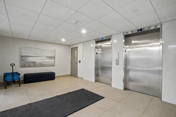 2121 Lakeshore RD #405, Burlington, ON L7R 1C9