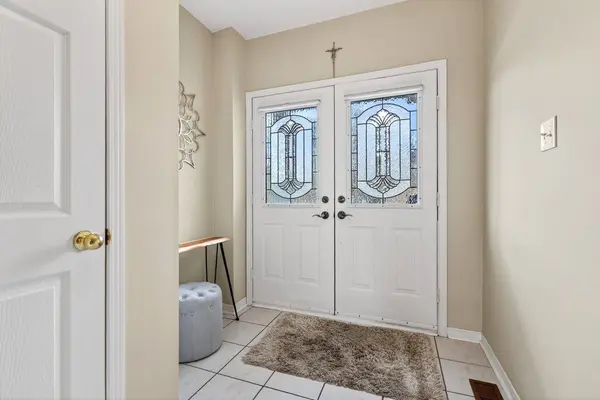 5172 Thornburn DR, Burlington, ON L7L 6K9