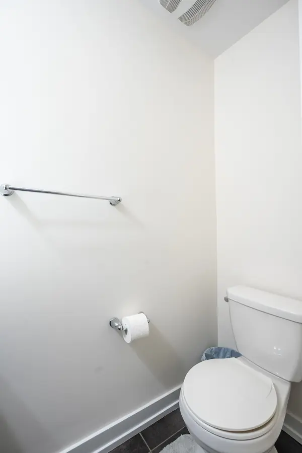 197 Sabina DR, Oakville, ON L6H 0L4