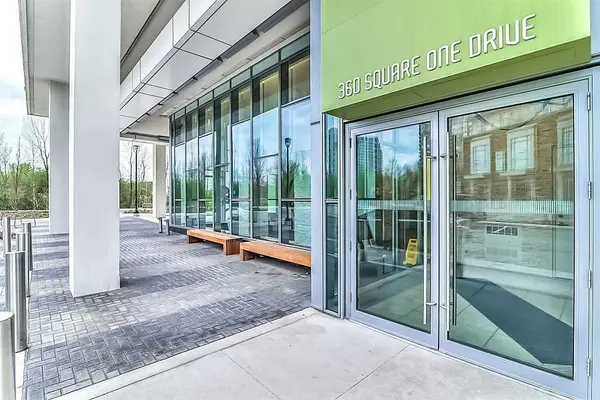 360 Square One DR #503, Mississauga, ON L5B 0G7