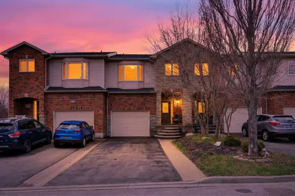 4138 Medland DR, Burlington, ON L7M 4Z8