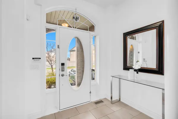 48 Riverglen ST, Brampton, ON L6P 3C1