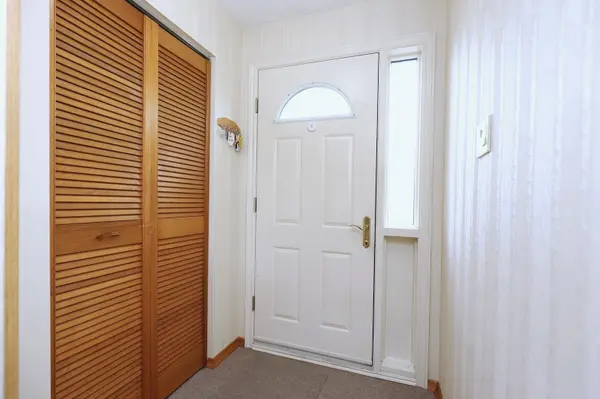 3390 Frobex CT, Mississauga, ON L5C 2B5