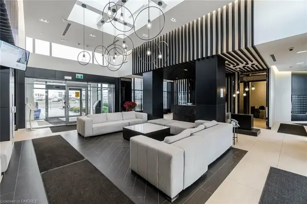 4699 Glen Erin DR #408, Mississauga, ON L5N 3L3