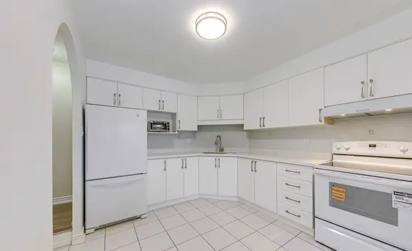 2035 South Millway DR #24, Mississauga, ON L5L 1R7