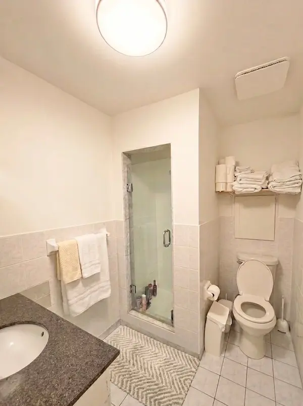 69 Maple Branch PATH #37, Toronto W09, ON M9P 3T4