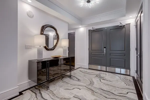 2060 Lakeshore RD #308, Burlington, ON L7R 0G2