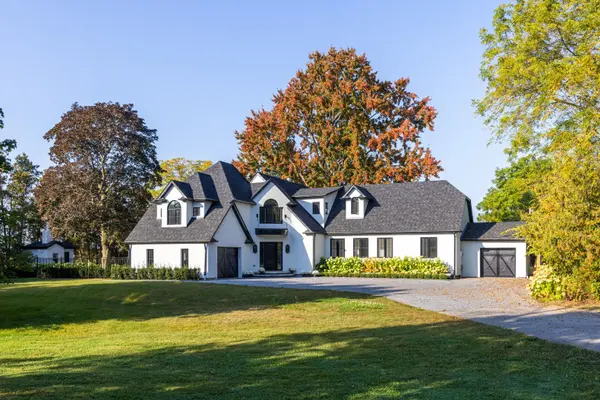 15886 Niagara Pkwy, Niagara-on-the-lake, ON L0S 1J0