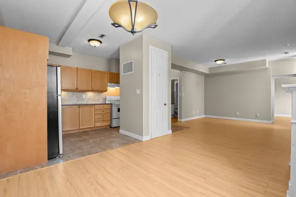 111 Main ST N #207, East Luther Grand Valley, ON L9W 6E3