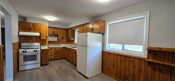 632 Beach BLVD, Hamilton, ON L8H 6Y1