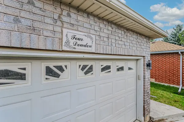 4 Dowden AVE, Brantford, ON N3T 6N5