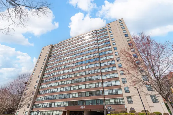 120 Duke ST #1503, Hamilton, ON L8P 4T1