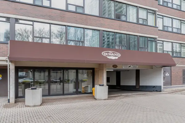 120 Duke ST #1503, Hamilton, ON L8P 4T1