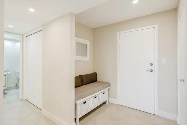 120 Duke ST #1503, Hamilton, ON L8P 4T1