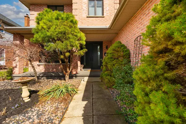 241 ANDOVER DR, London South, ON N6J 4T7