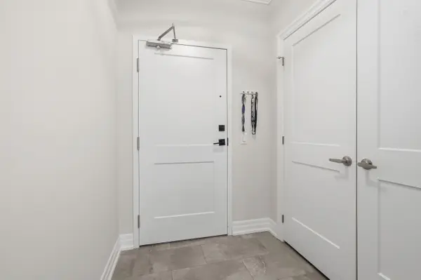 480 Callaway RD #215, London North, ON N6G 0Z3