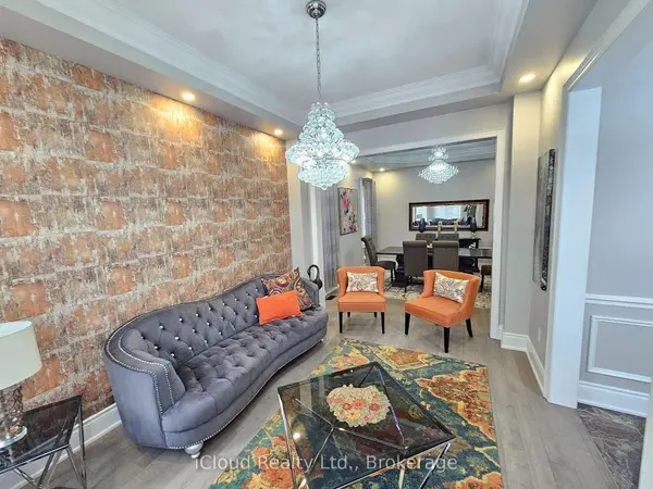 227 Humphrey ST, Hamilton, ON L8B 1X4