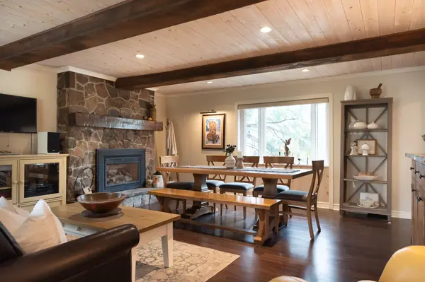 2802 Muskoka 118 RD W, Muskoka Lakes, ON P0B 1J0