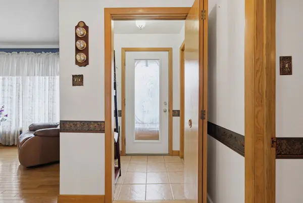 1212 Brodeur ST, Cornwall, ON K6J 4Z2