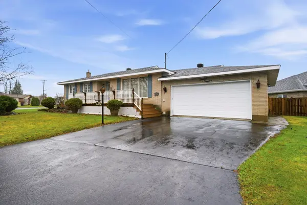 1212 Brodeur ST, Cornwall, ON K6J 4Z2