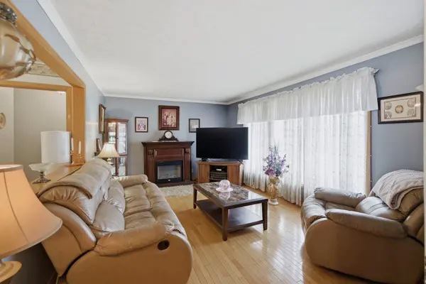 1212 Brodeur ST, Cornwall, ON K6J 4Z2