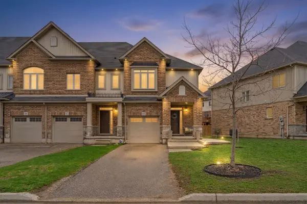 86 Pettitt DR, Guelph, ON N1E 0M2