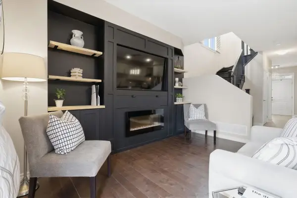 86 Pettitt DR, Guelph, ON N1E 0M2