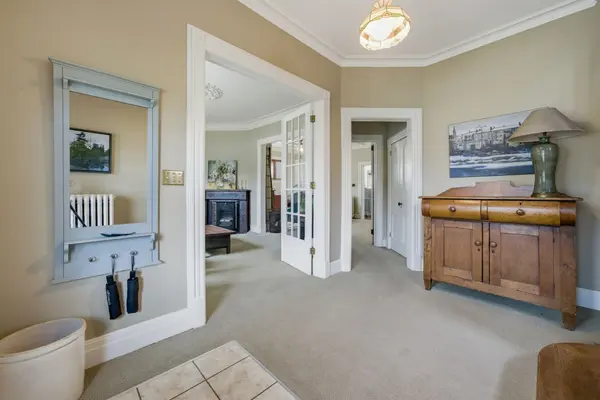 42 Queen ST, Belleville, ON K8N 1T5