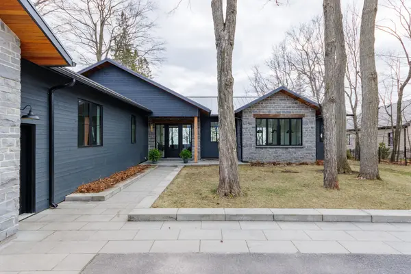 1027 Old Front RD, Kingston, ON K7M 4M2