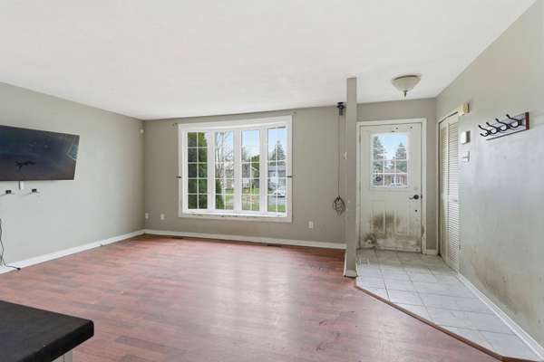 1306 Brockmount PL, Brockville, ON K6V 5Z7