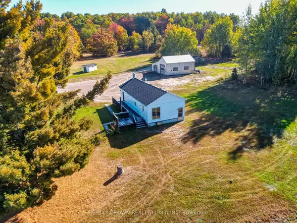 936 Laplante RD, Bonfield, ON P0H 2E0