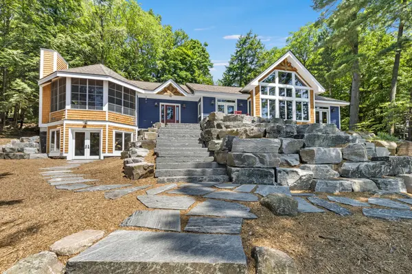 50 BIGWIN IS, Lake Of Bays, ON P0B 1A0