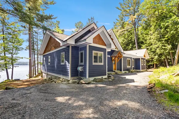 50 BIGWIN IS, Lake Of Bays, ON P0B 1A0