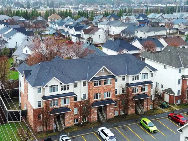 225 Keltie Private, Barrhaven, ON K2J 0A3