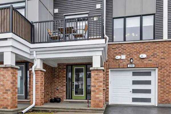 100 Ballinora LN, Stittsville - Munster - Richmond, ON K2S 2Z5