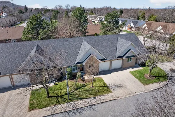 165 Main ST E #13, Grimsby, ON L3M 1P2